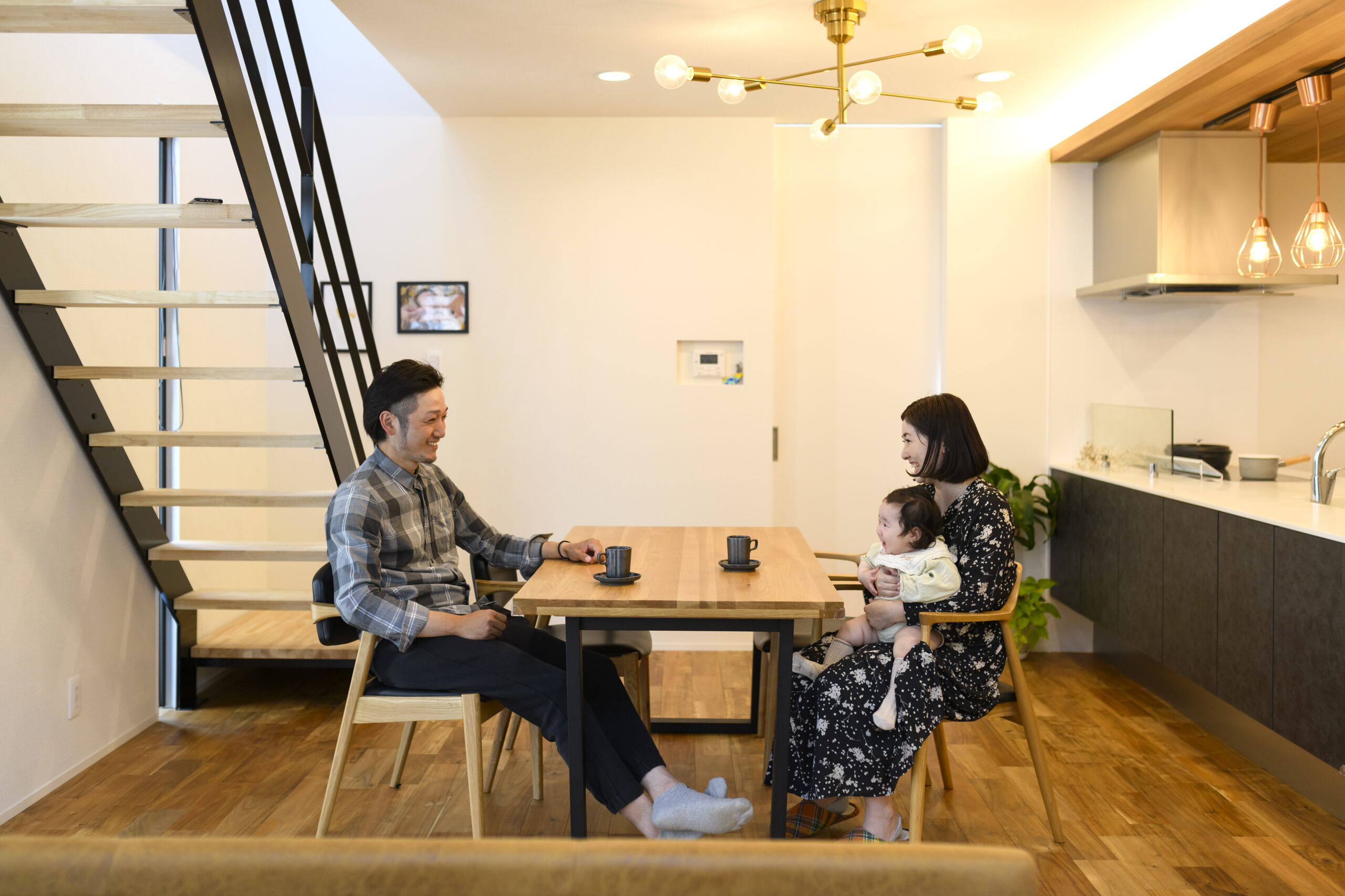 趣味と生活を両立したこだわり詰まったガレージハウス