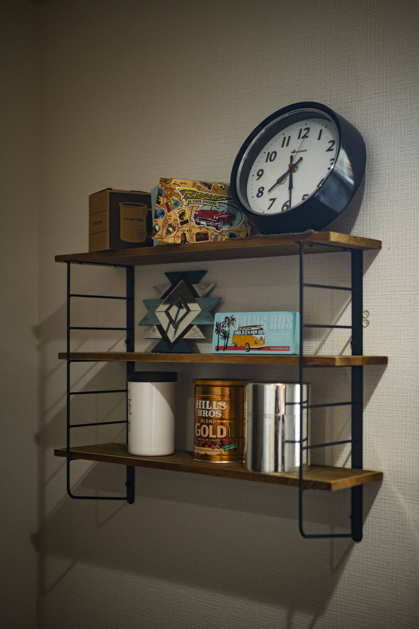 木材の温もりを感じるカリフォルニアスタイルの家