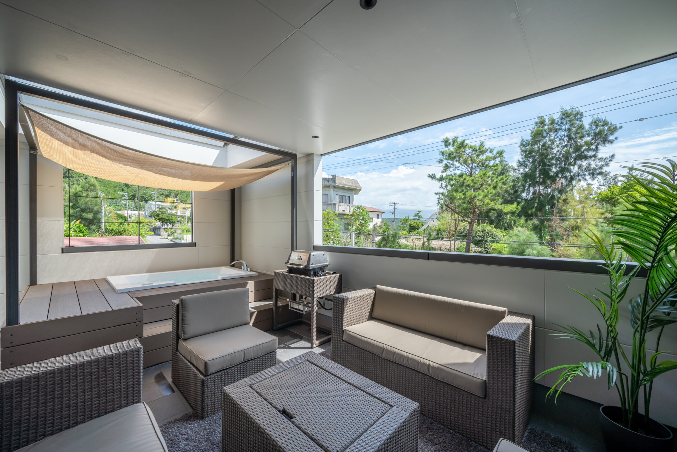 極上の休暇♩さわやかな風を感じる開放的なプライべートテラスのあるヴィラ