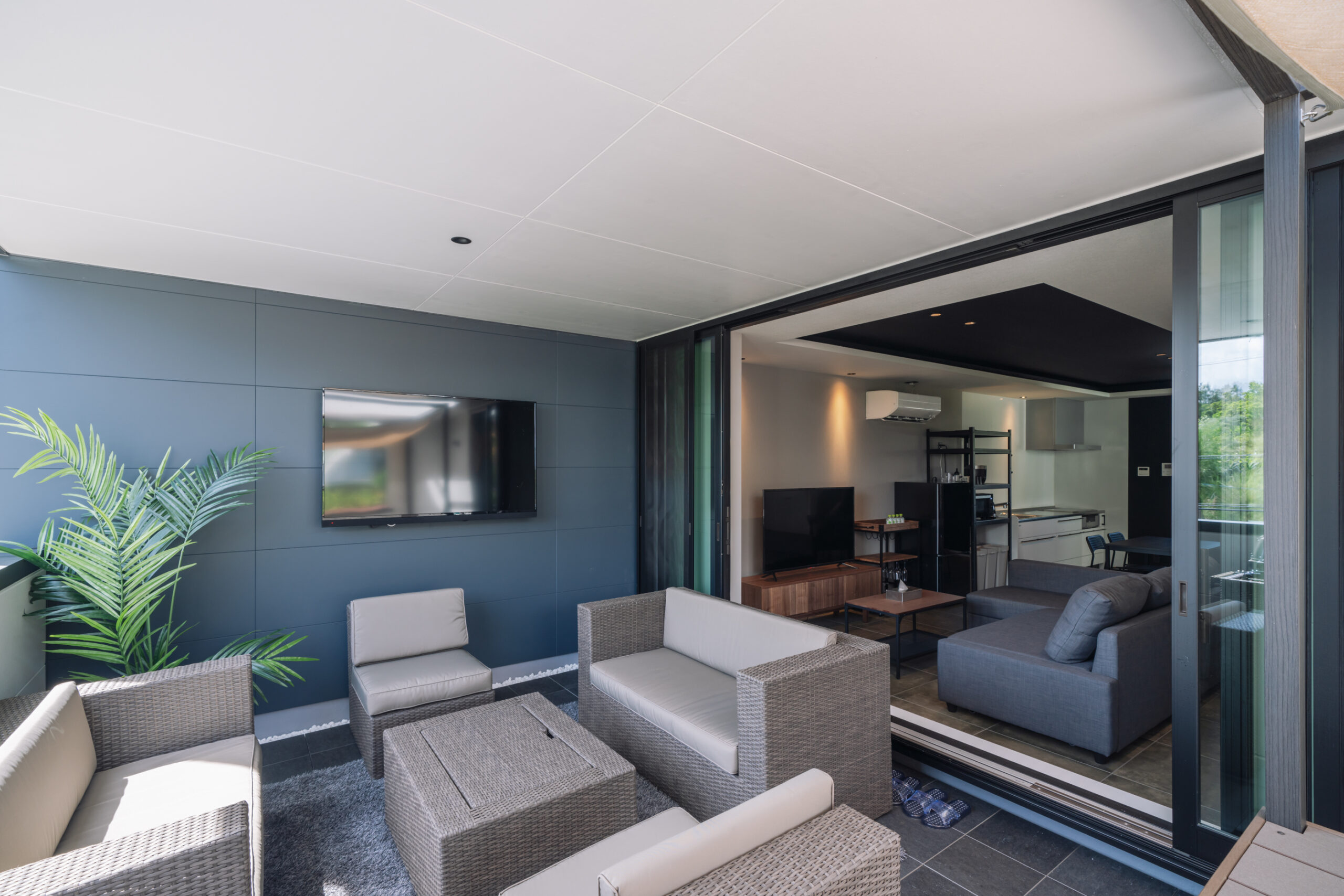 極上の休暇♩さわやかな風を感じる開放的なプライべートテラスのあるヴィラ