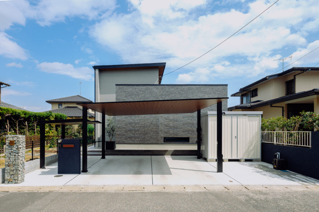 魅せるこだわり、見せない暮らし中庭のある平屋