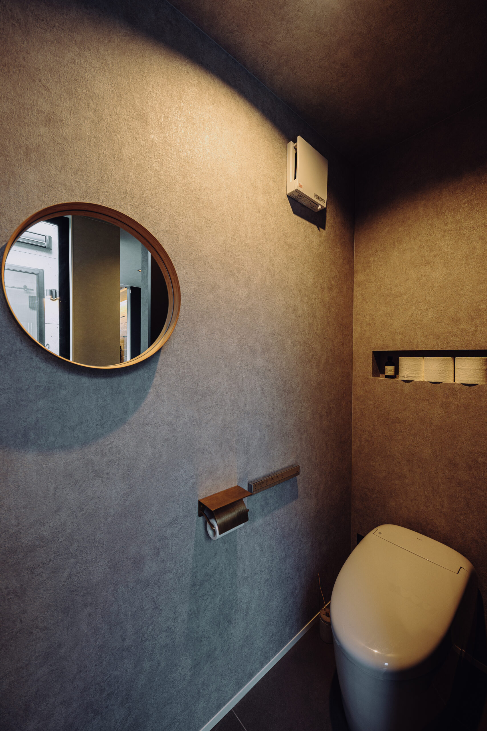 魅せるこだわり、見せない暮らし中庭のある平屋