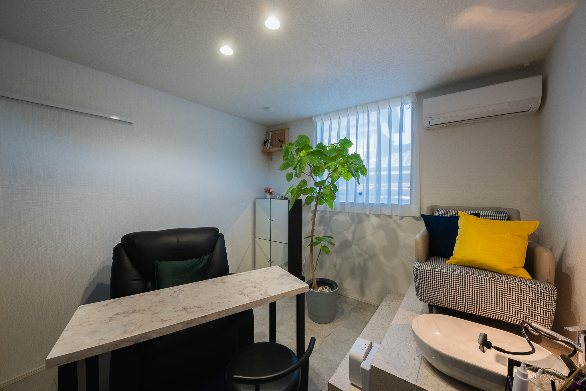 ネイルサロンがある店舗兼住宅