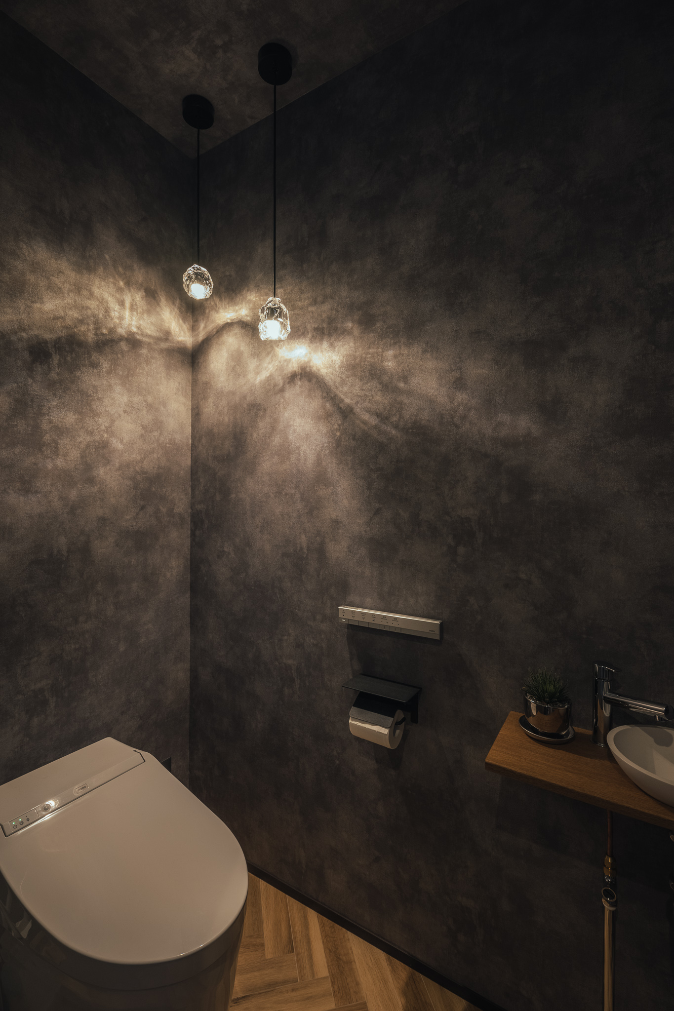 家具・収納・外構、全てが繋がる美しい中庭のある平屋