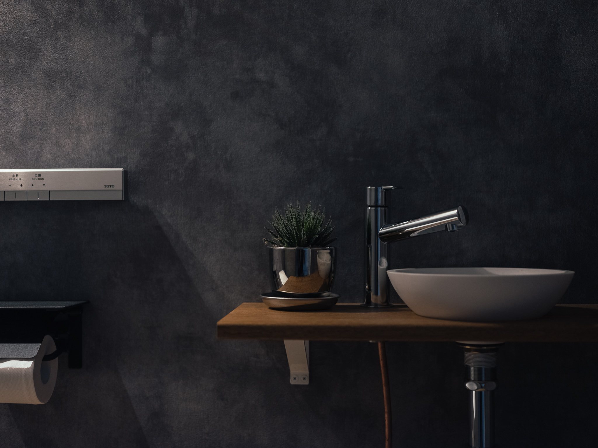 家具・収納・外構、全てが繋がる美しい中庭のある平屋