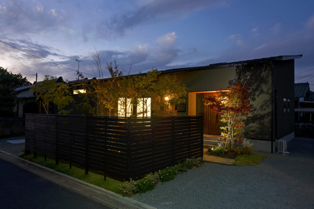 広々リビング・家事ラク動線で理想の平屋が実現！ワンフロアで家族との距離が近くなる住まい