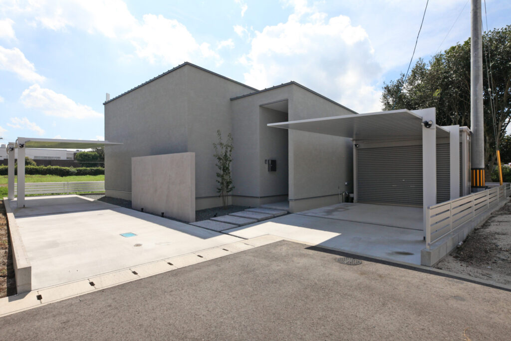 トレンドに左右されないクラシカルな平屋