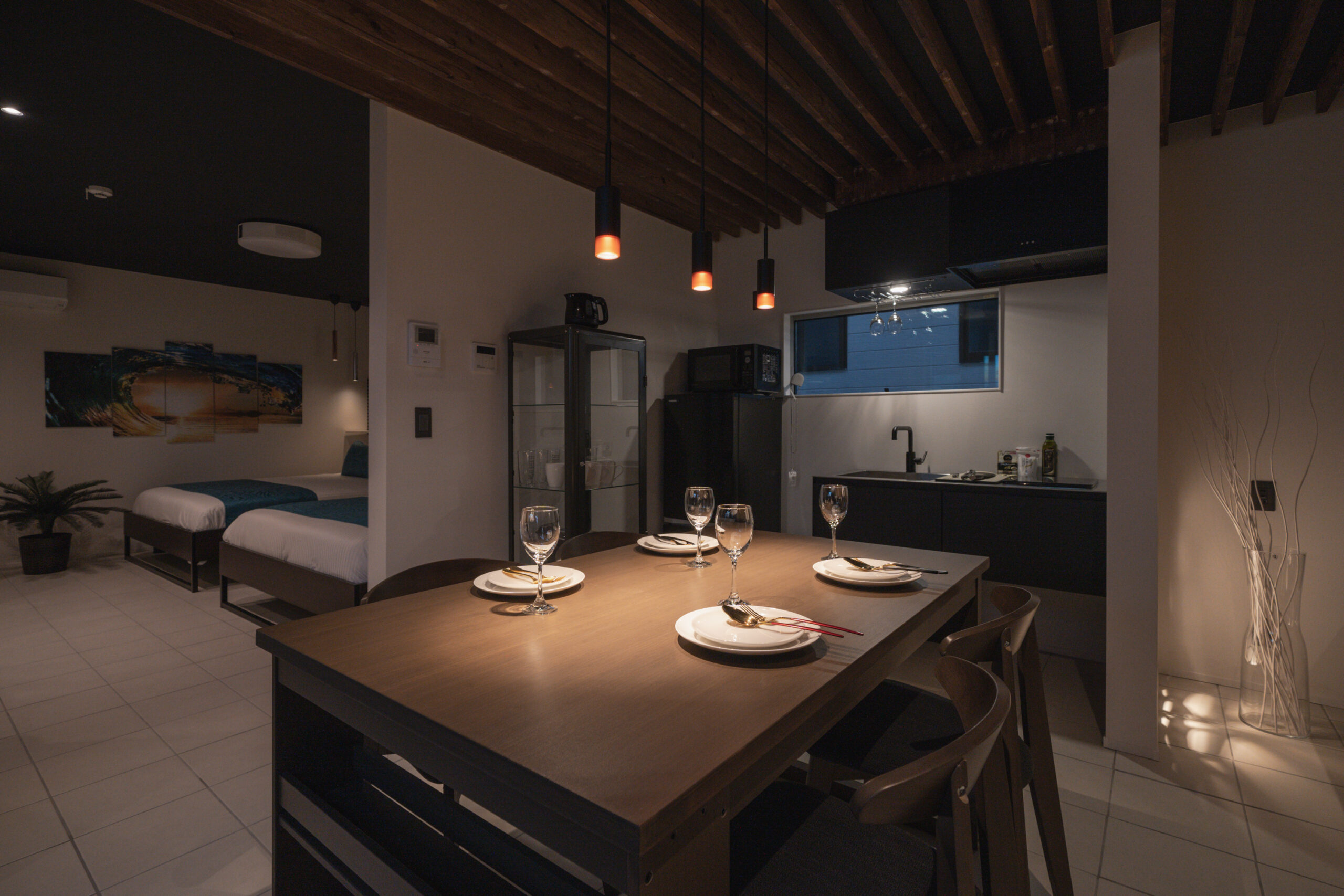 少人数でゆったり過ごす平屋のプライベートヴィラ