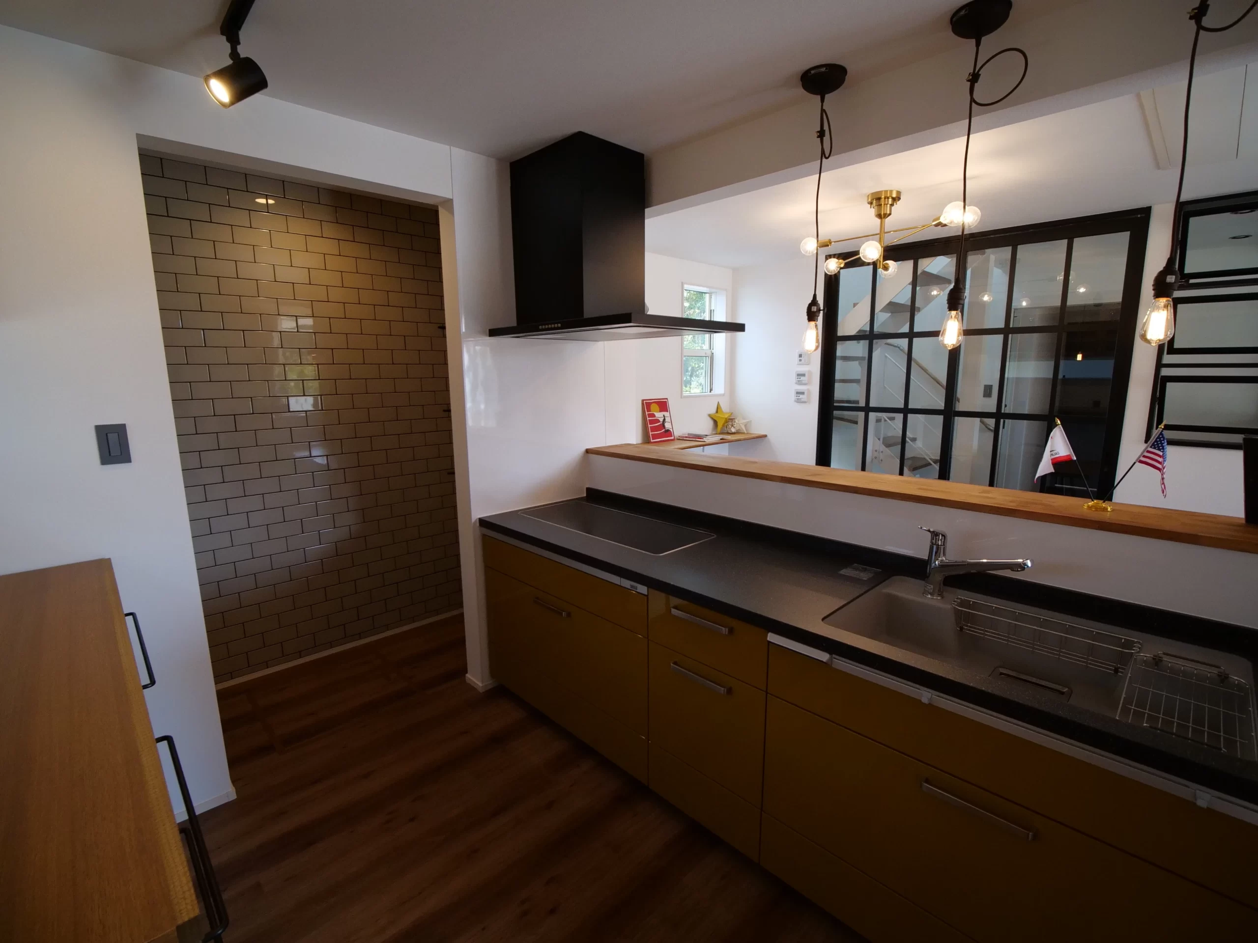 西海岸を味わえるカリフォルニアスタイルの家