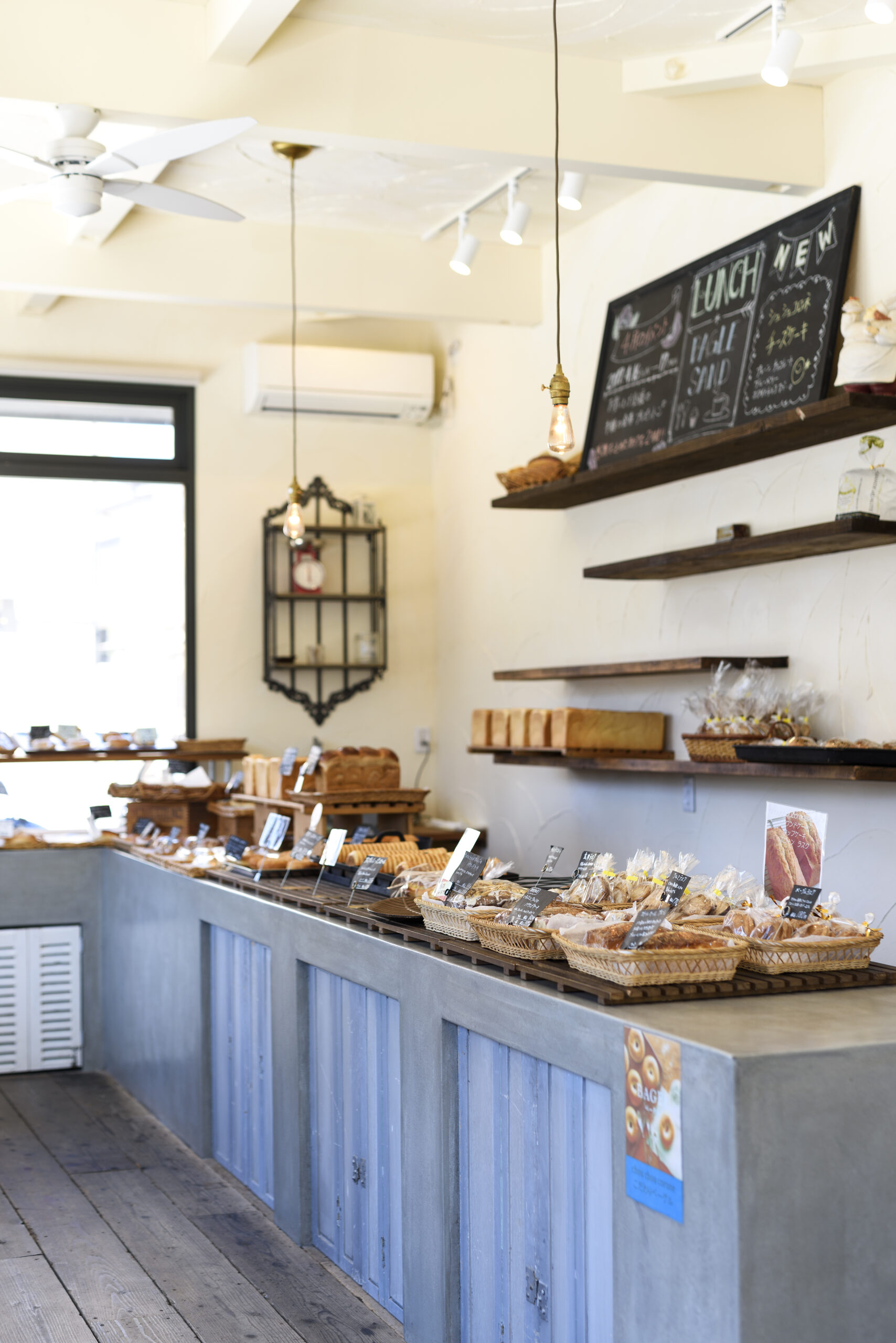 フランスアンティークを活かしたお店～シュシュコロネ～