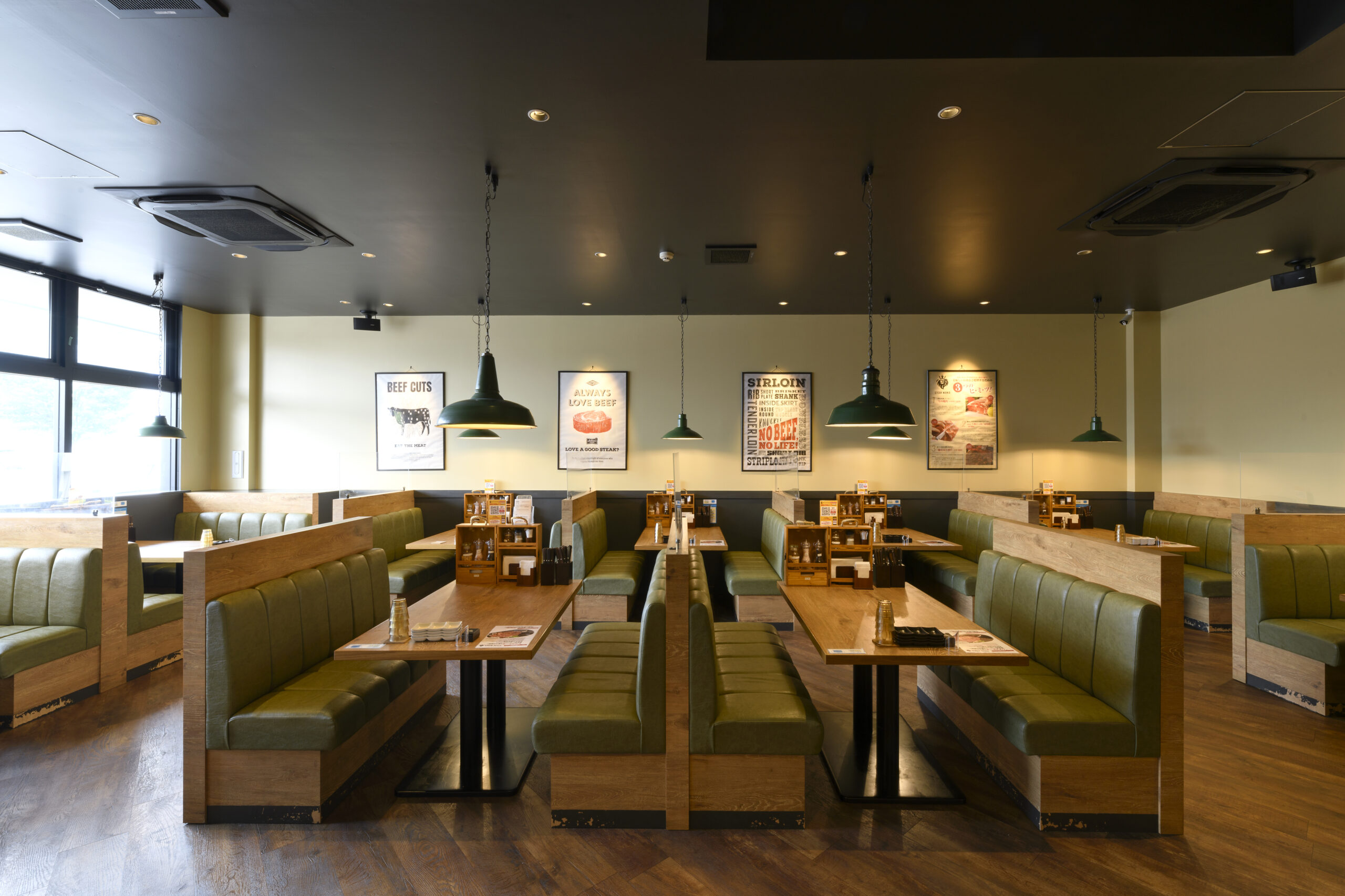 ジューシーなお肉の香り広がるステーキマニア