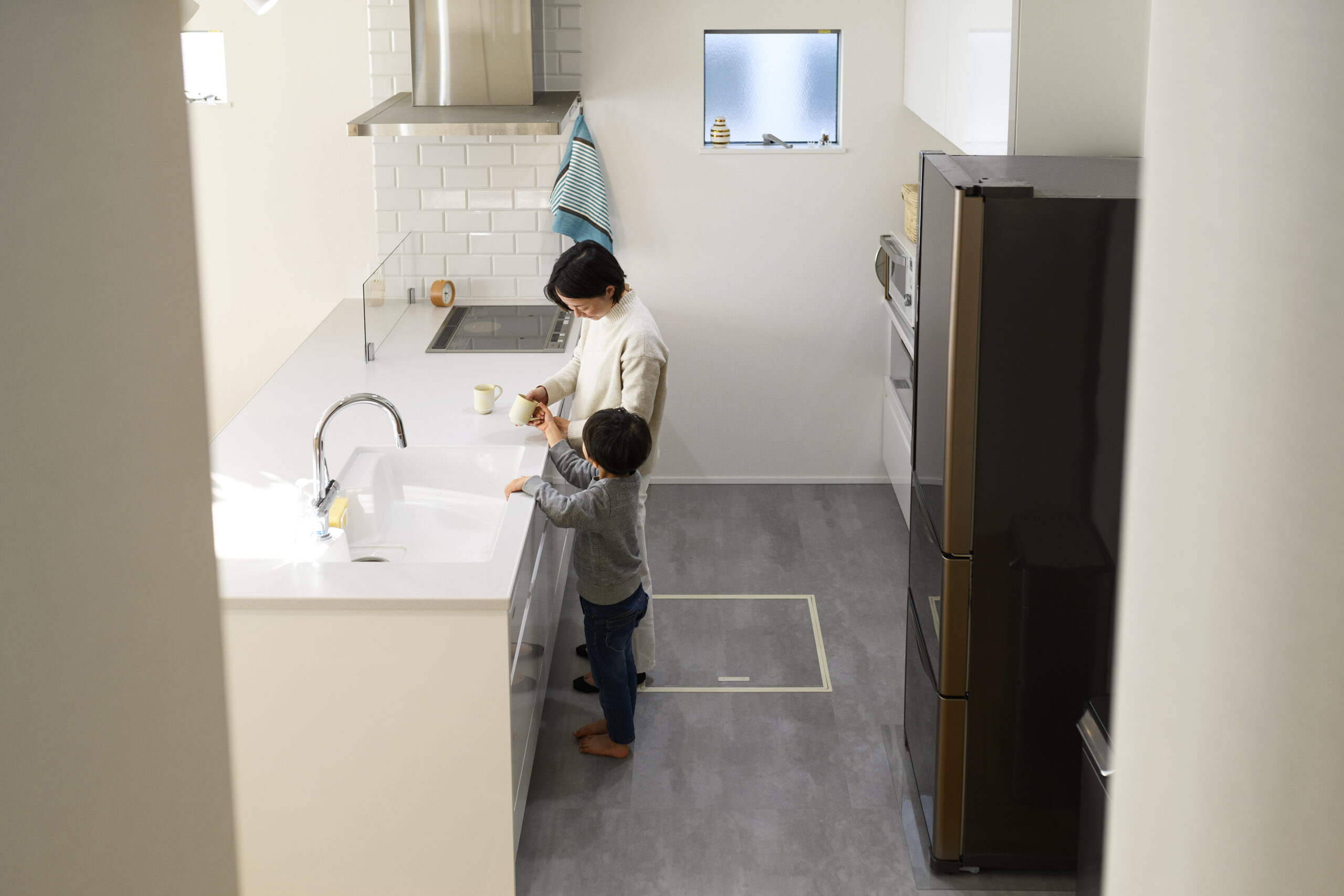 洗練された都会的な空間の家