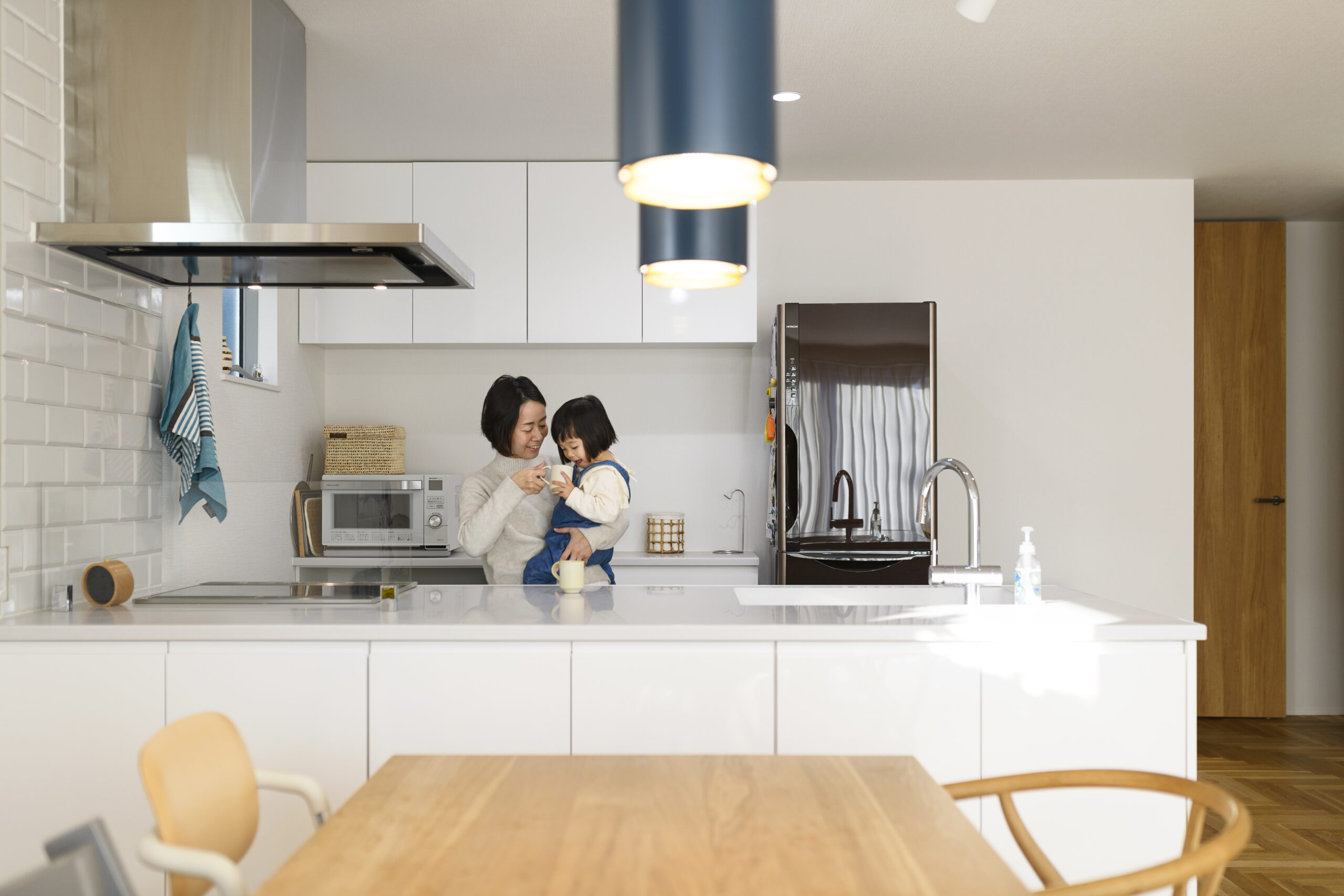 洗練された都会的な空間の家