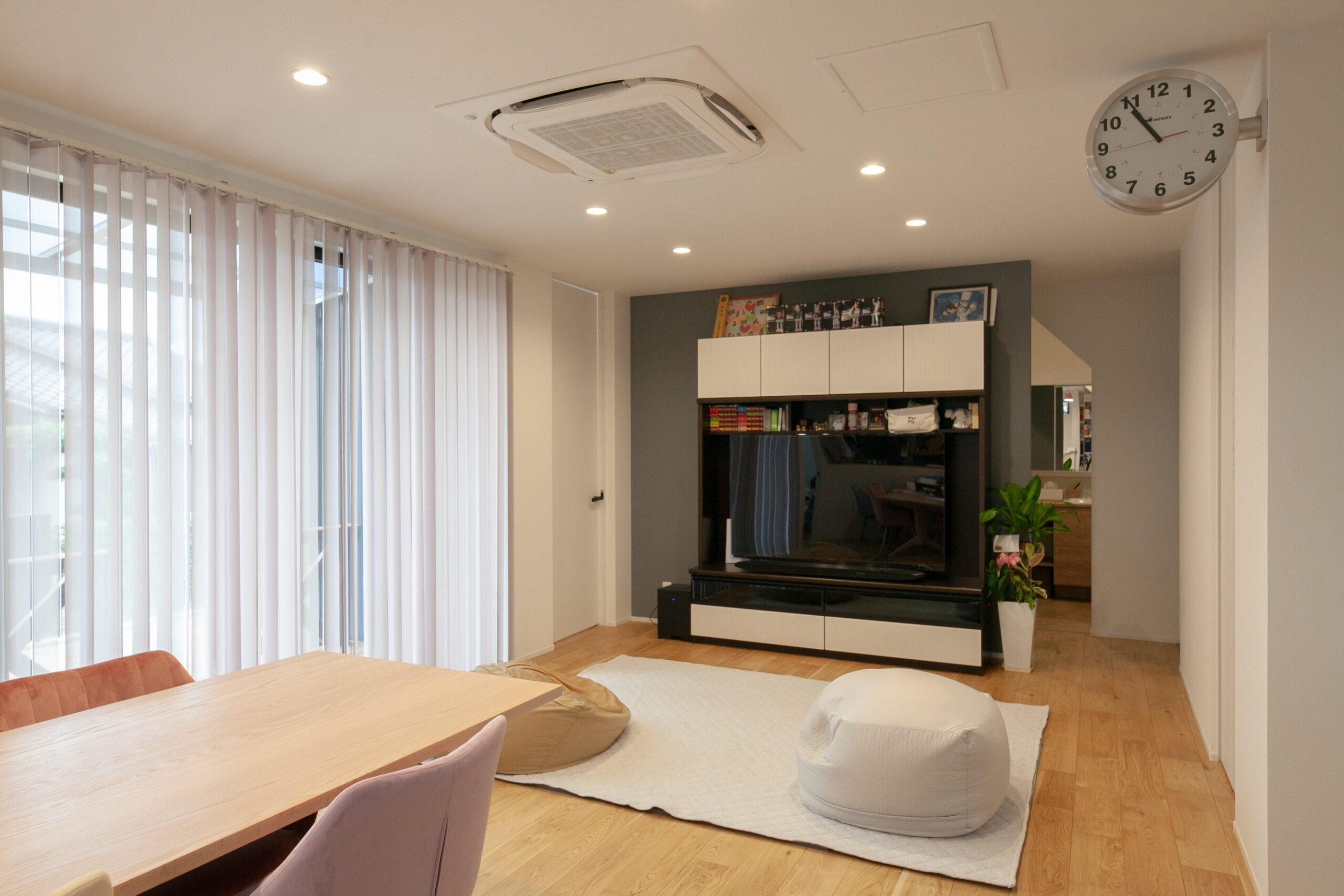 中庭でつながる平屋